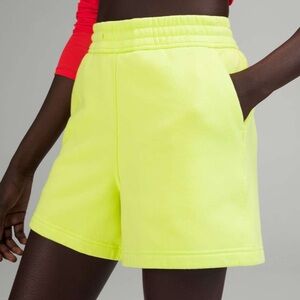 Lululemon Loungeful High-Rise Short 4’’